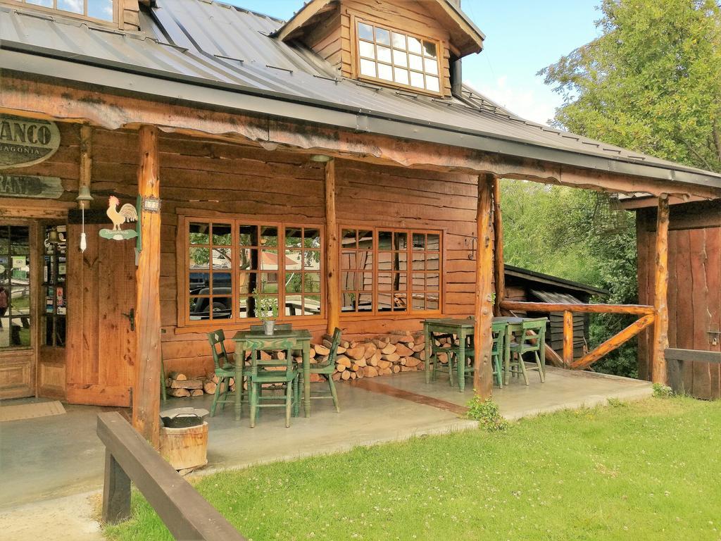 Hotel El Barranco Futaleufú Екстериор снимка