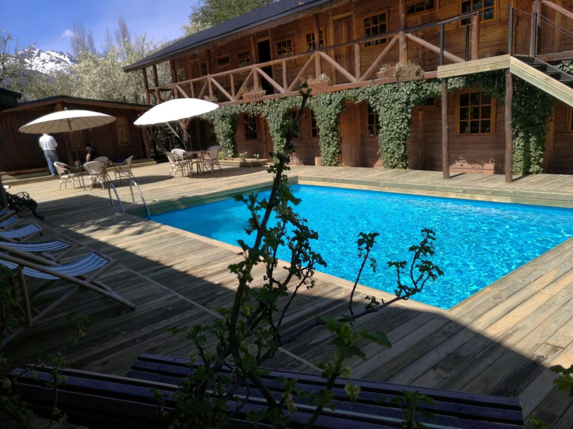 Hotel El Barranco Futaleufú Екстериор снимка
